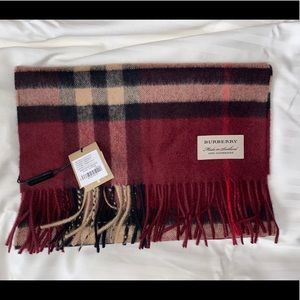 Burberry the classic giant check cashmere scarf